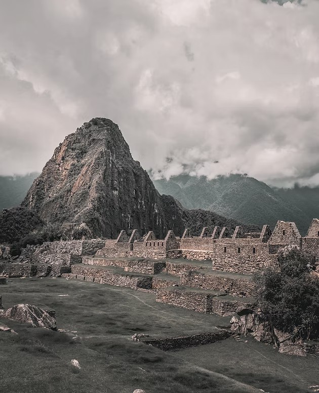 Vue majestueuse de la citadelle souveraine du Machu Picchu - Graine de Voyageur